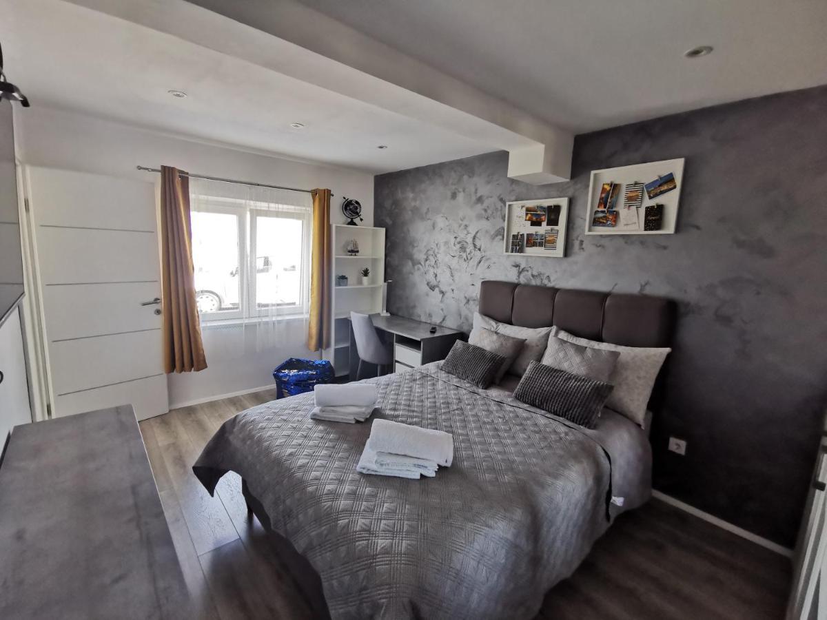 *Enjoy* Appartement Šibenik Buitenkant foto